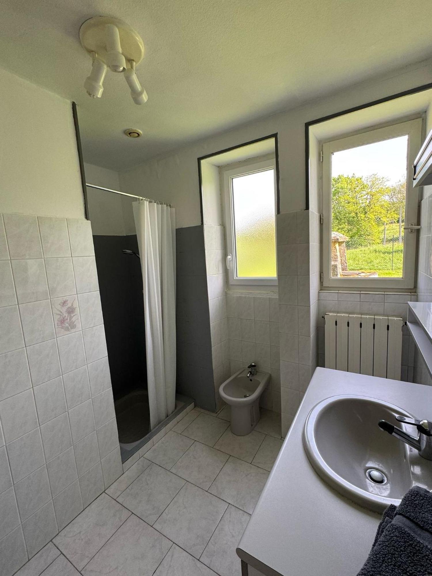 Gite A La Ferme Le Rousset Exterior photo